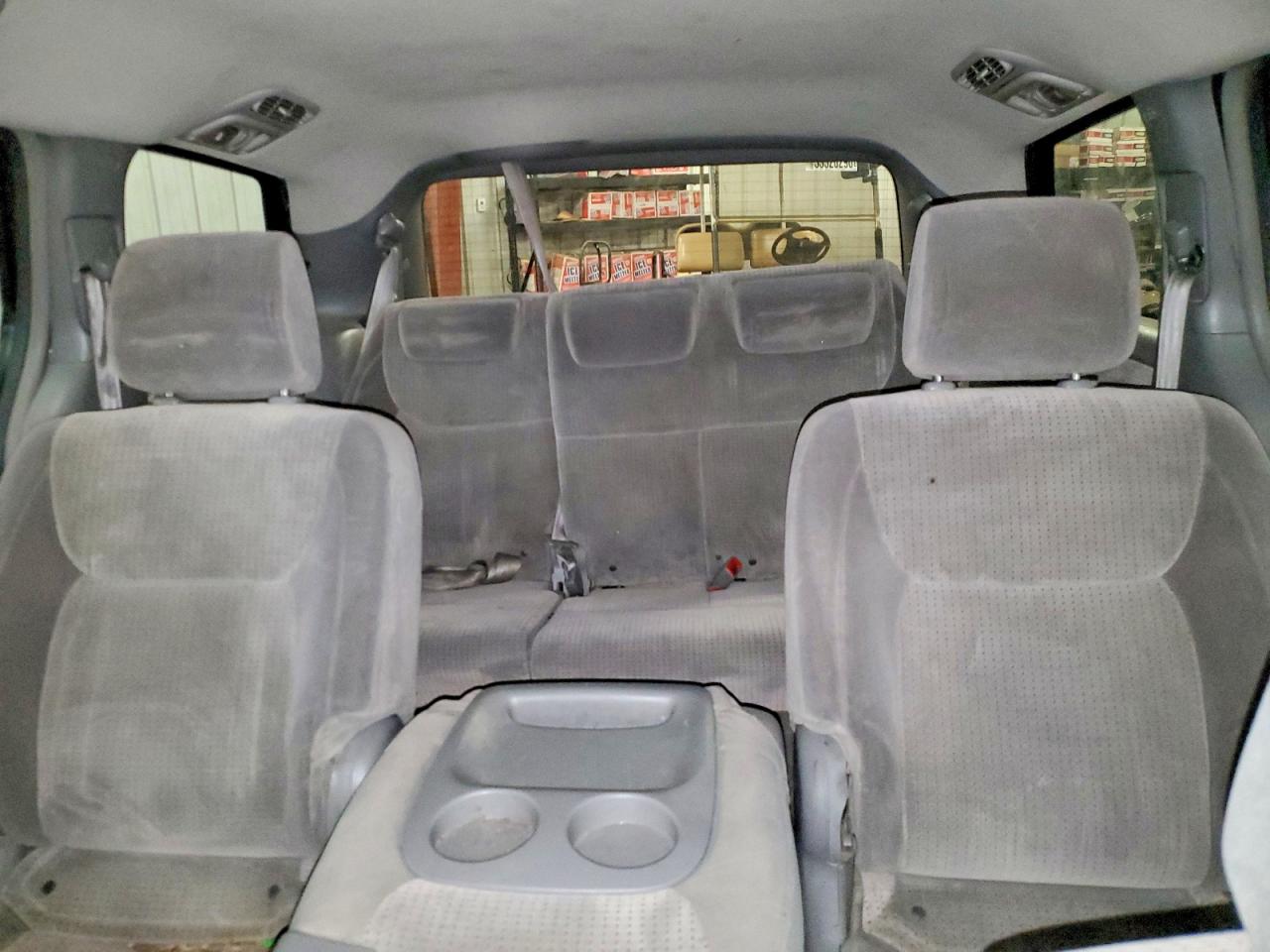 Toyota Sienna Le 8-passenger