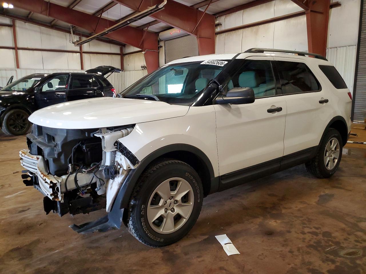 Salvage Ford Explorer Image