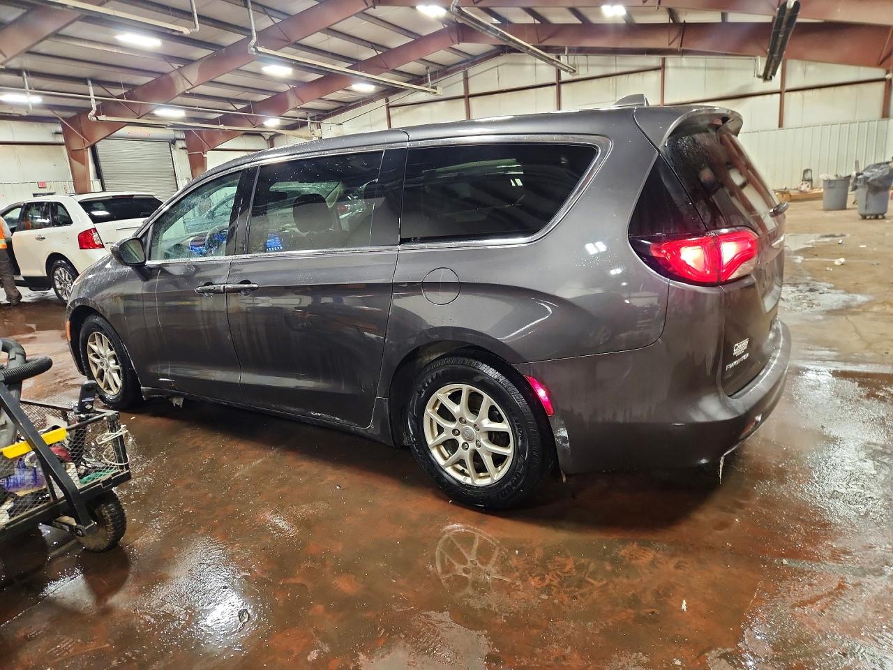 Chrysler Pacifica Touring