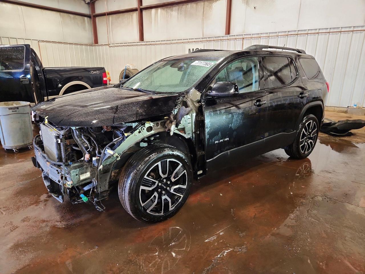 Salvage GMC Acadia Image