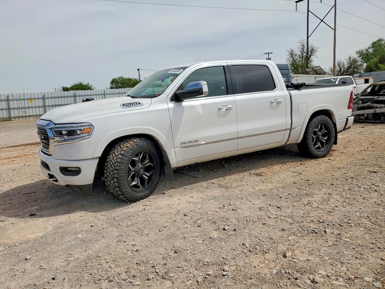 Salvage Ram 1500 Image