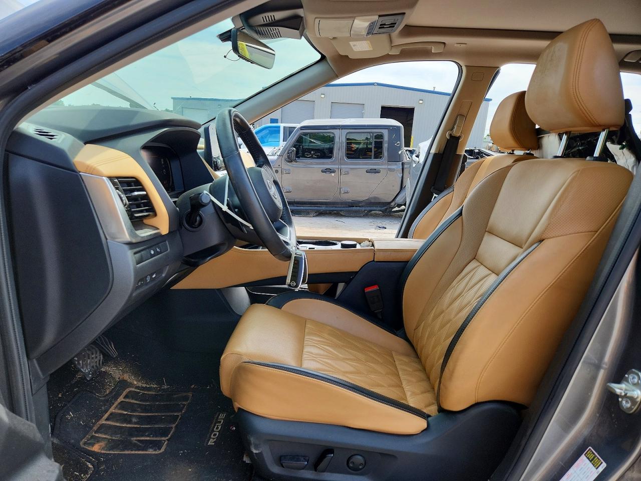 Nissan Rogue Platinum