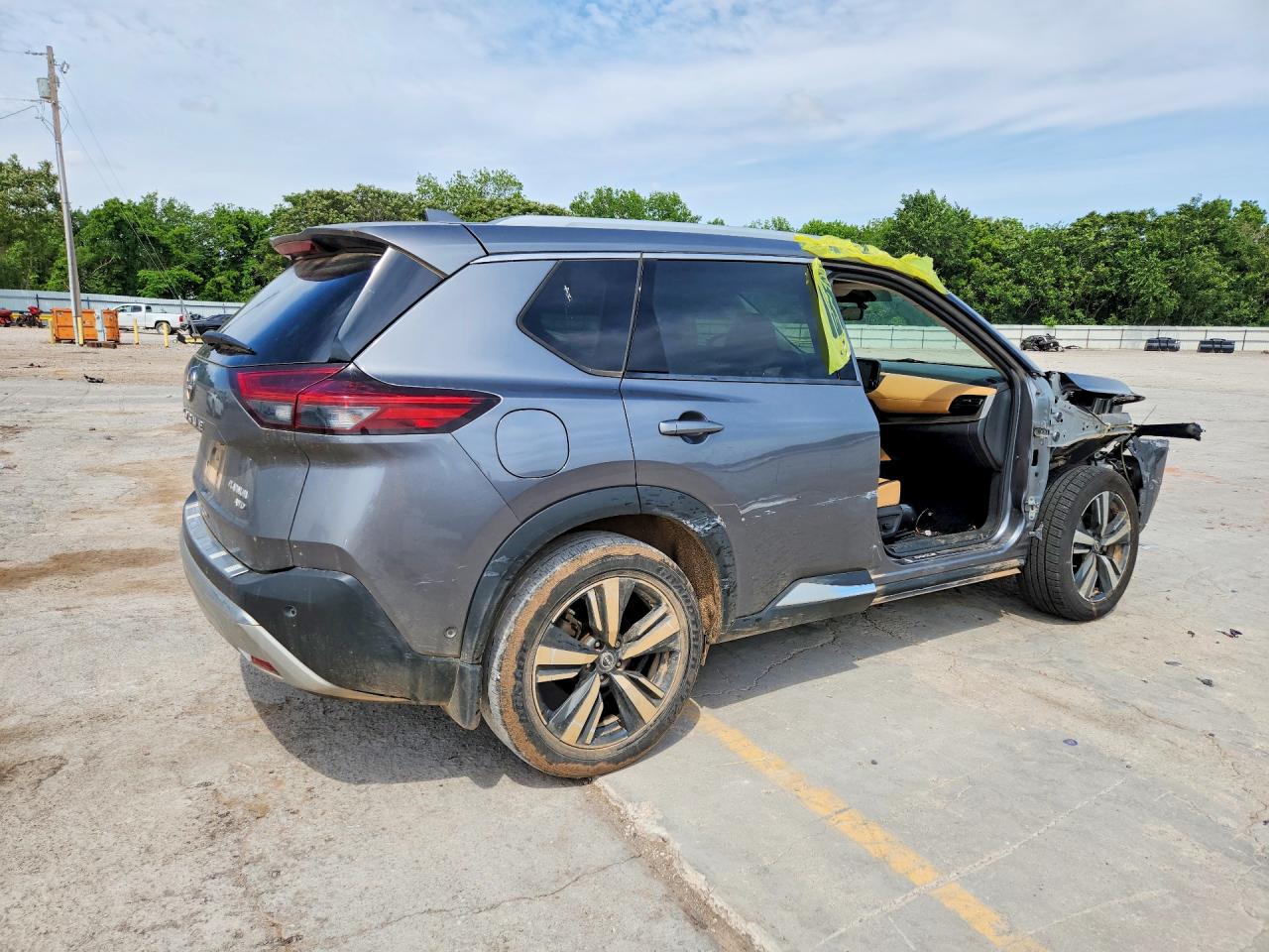 Nissan Rogue Platinum