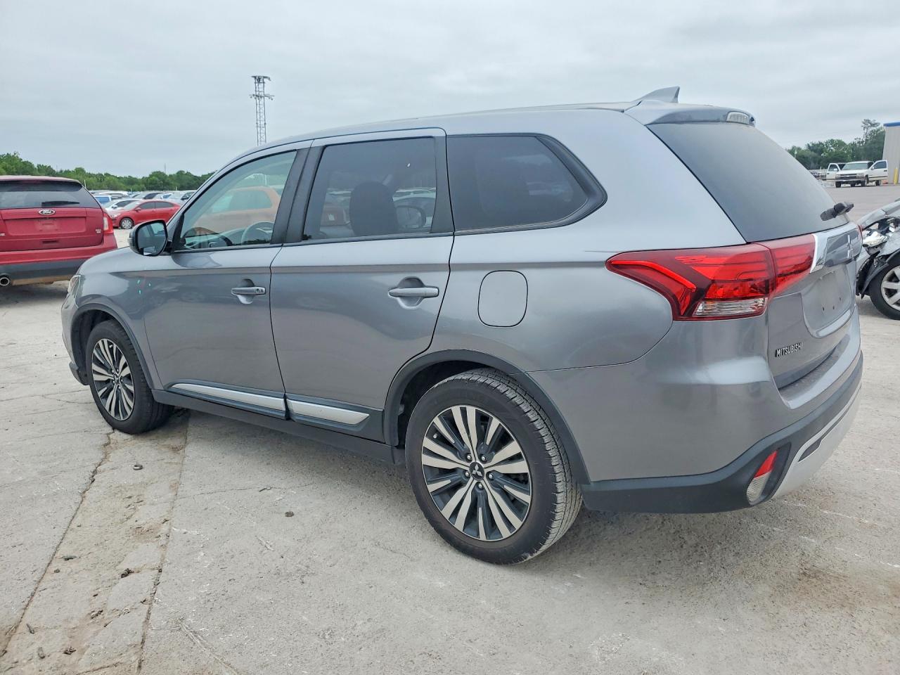 Mitsubishi Outlander Se