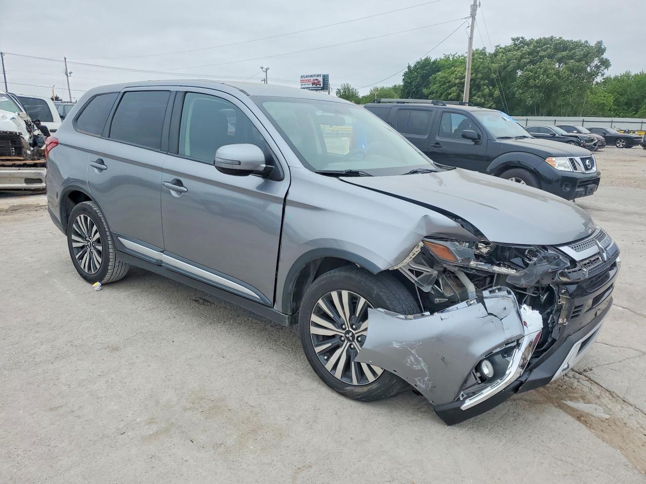 Mitsubishi Outlander Se