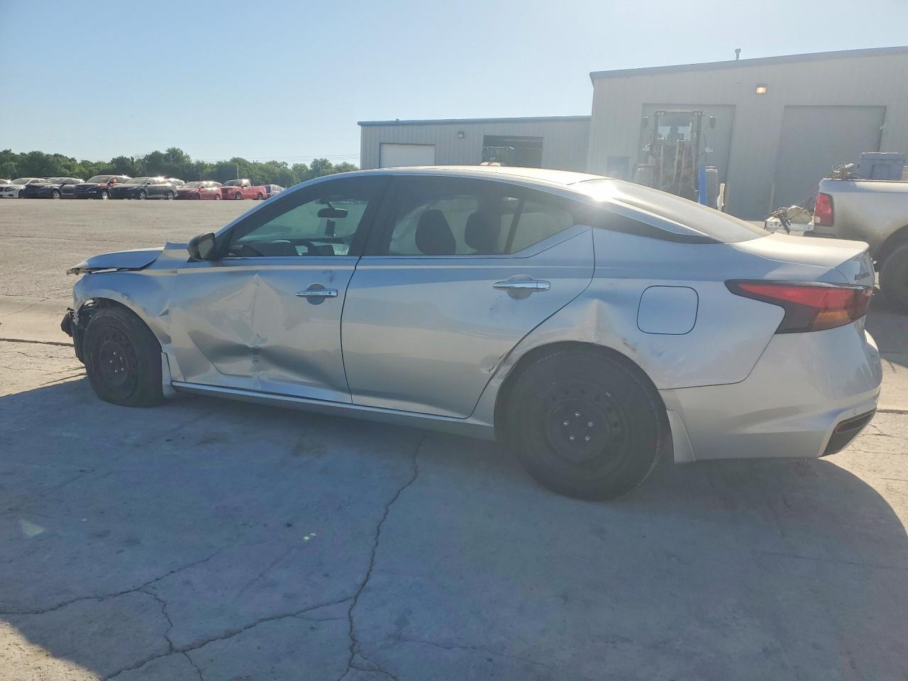 Nissan Altima S