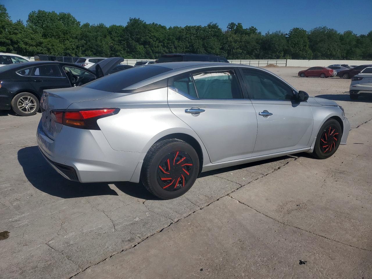 Nissan Altima S