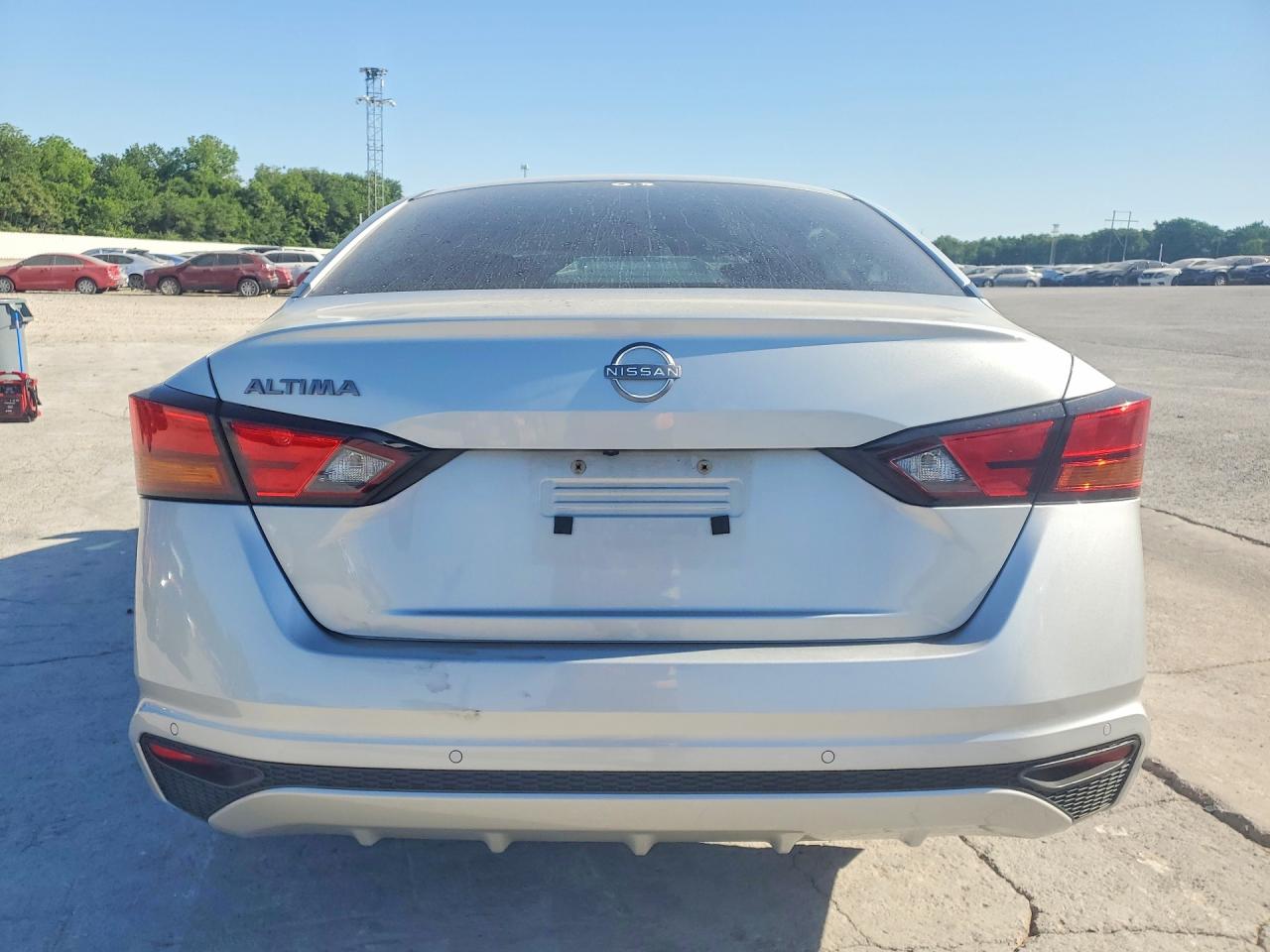 Nissan Altima S