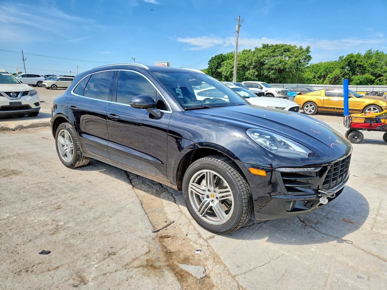 Porsche Macan S