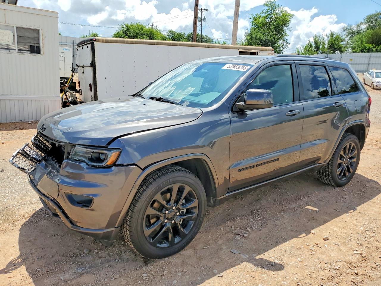 Salvage Jeep Cherokee Image