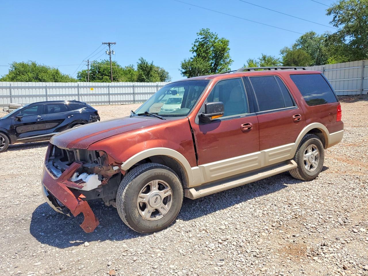 Salvage Ford Expedition Image