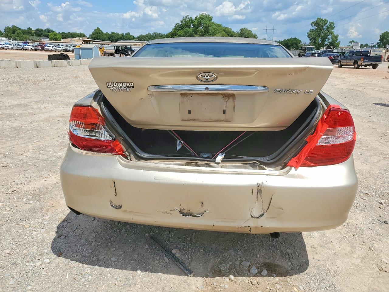 Toyota Camry Le