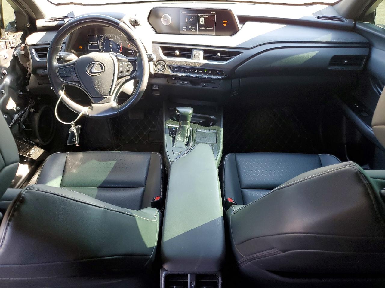 Lexus Ux 200