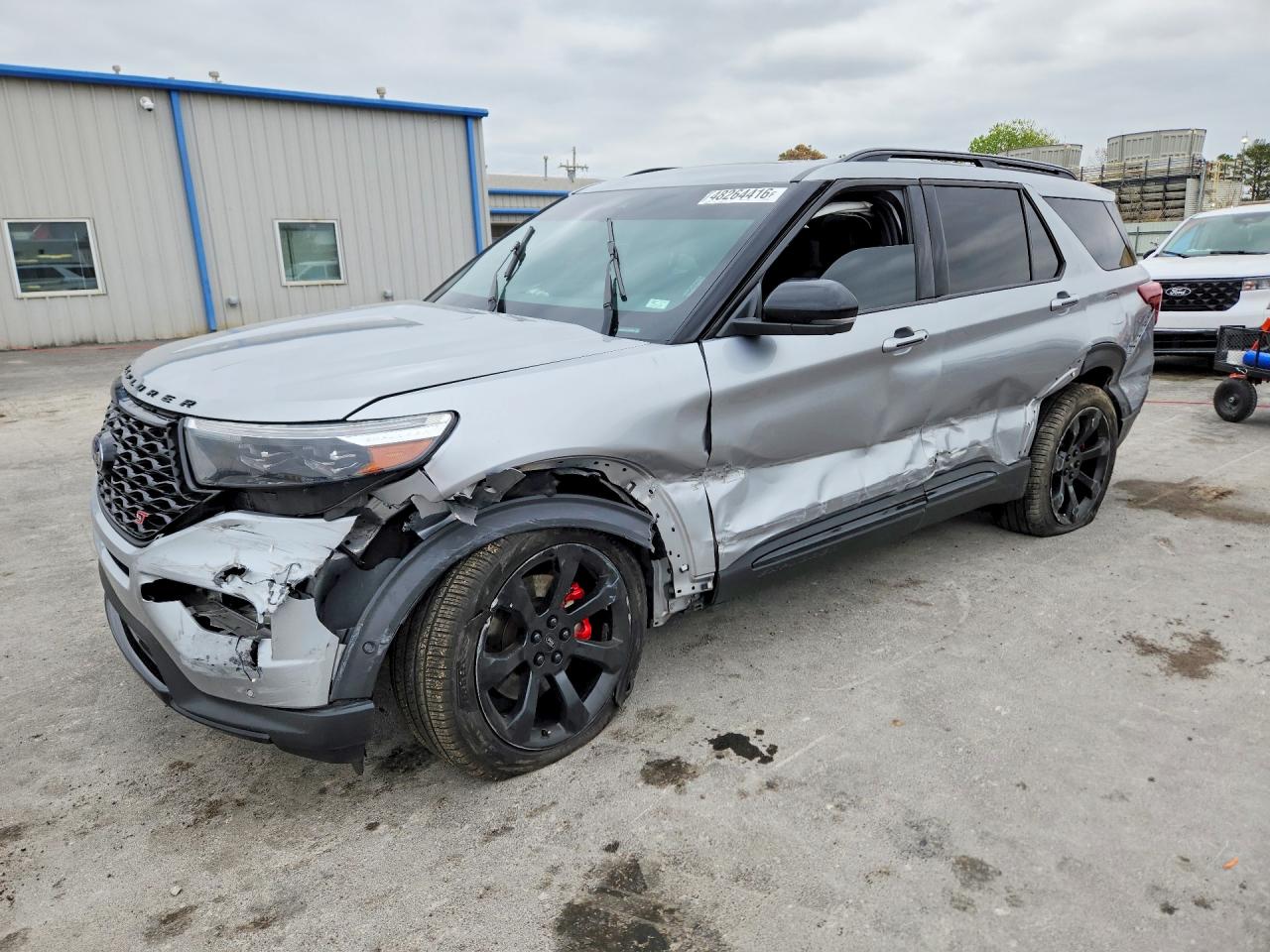 Salvage Ford Explorer Image