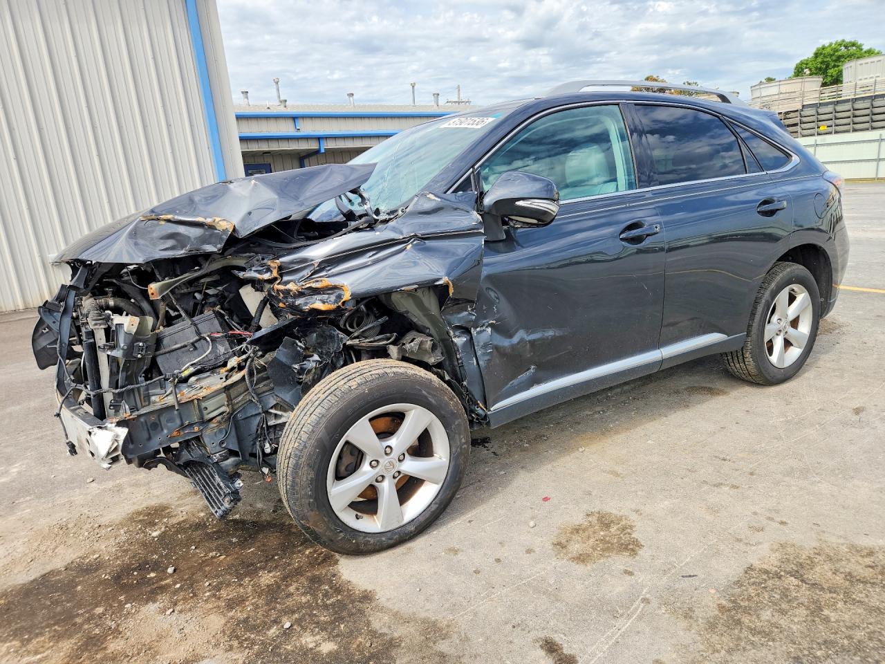 Salvage Lexus RX Image