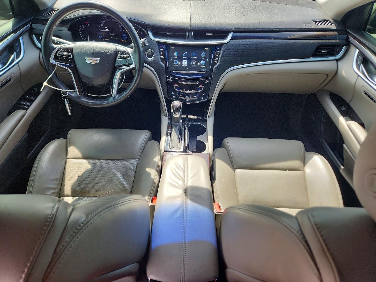 Cadillac XTS Luxury Collection