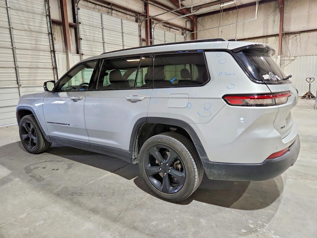 Jeep Cherokee L Laredo