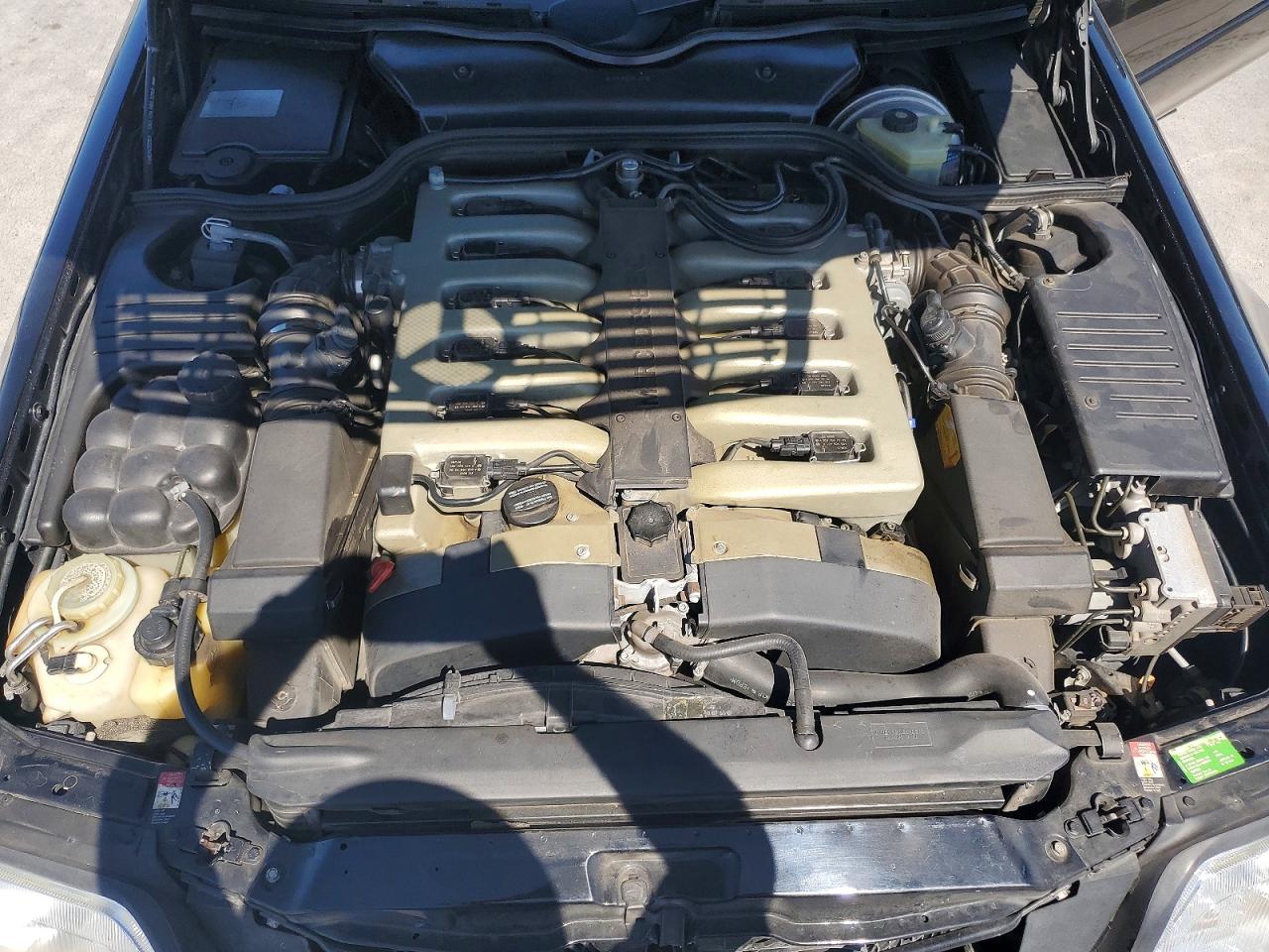 Mercedes-Benz S-Class 600