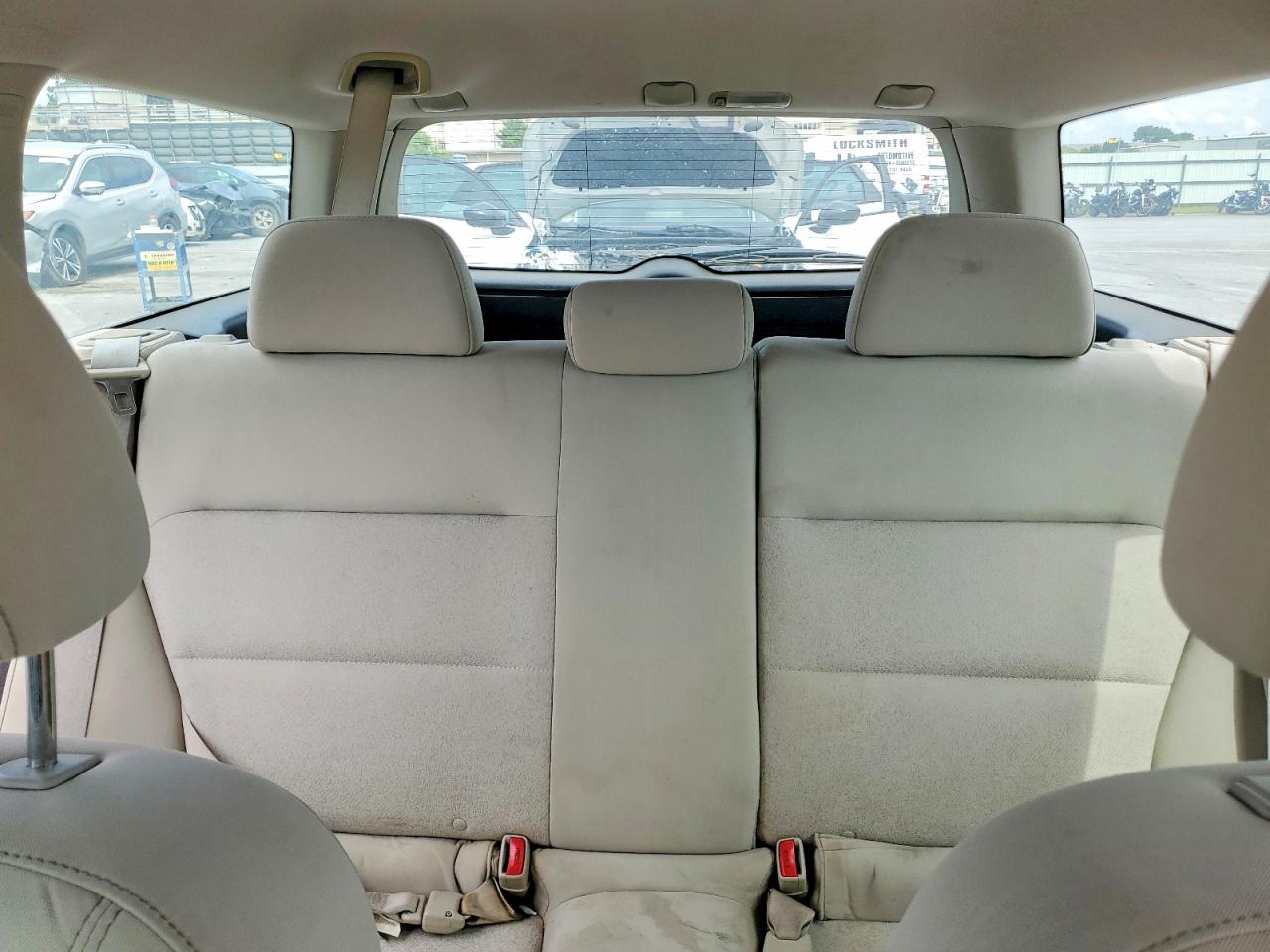Subaru Outback 2.5i