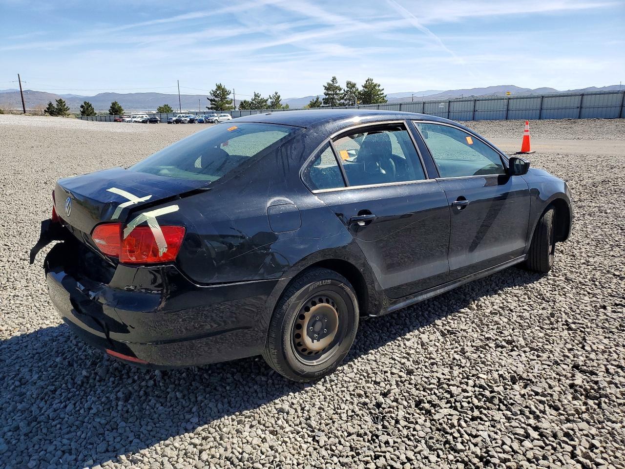 Volkswagen Jetta Base