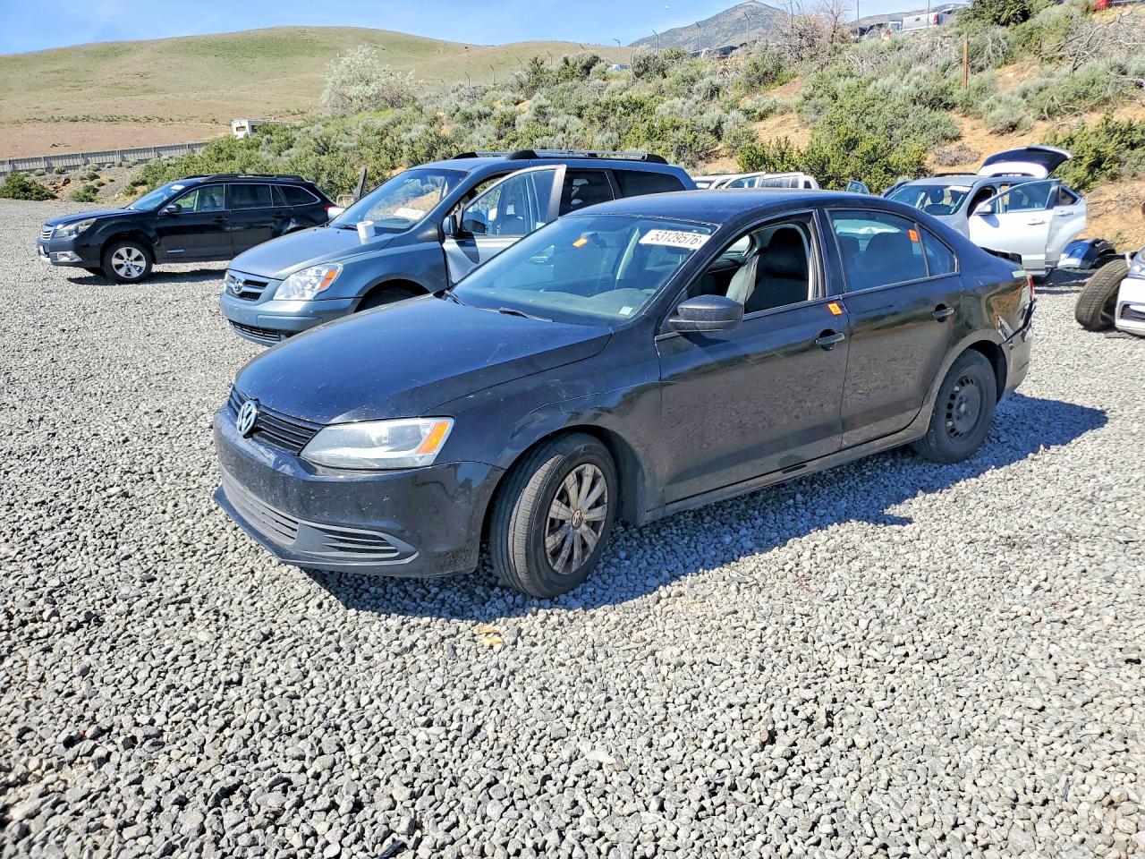 Salvage Volkswagen Jetta Image