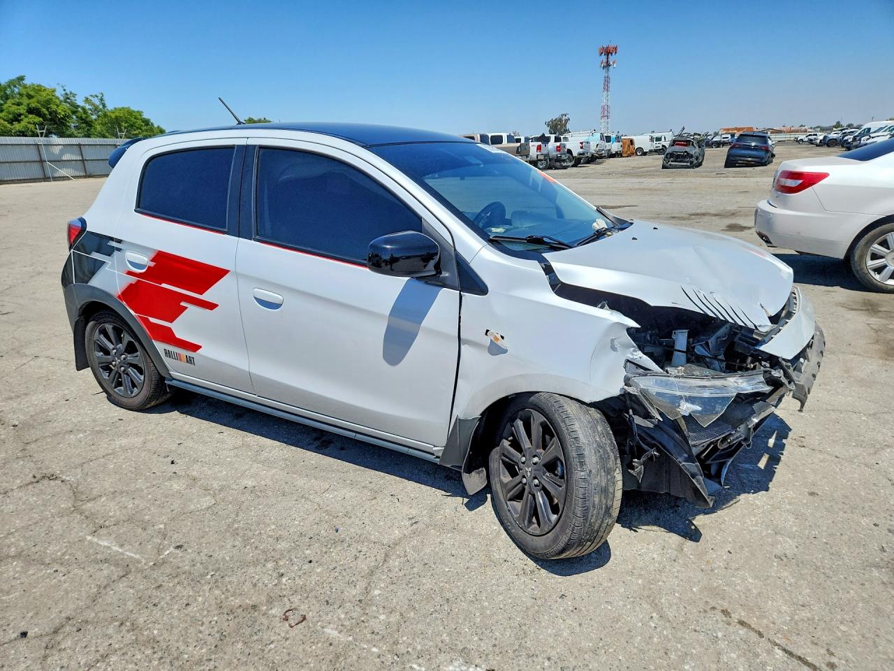 Mitsubishi Mirage Se