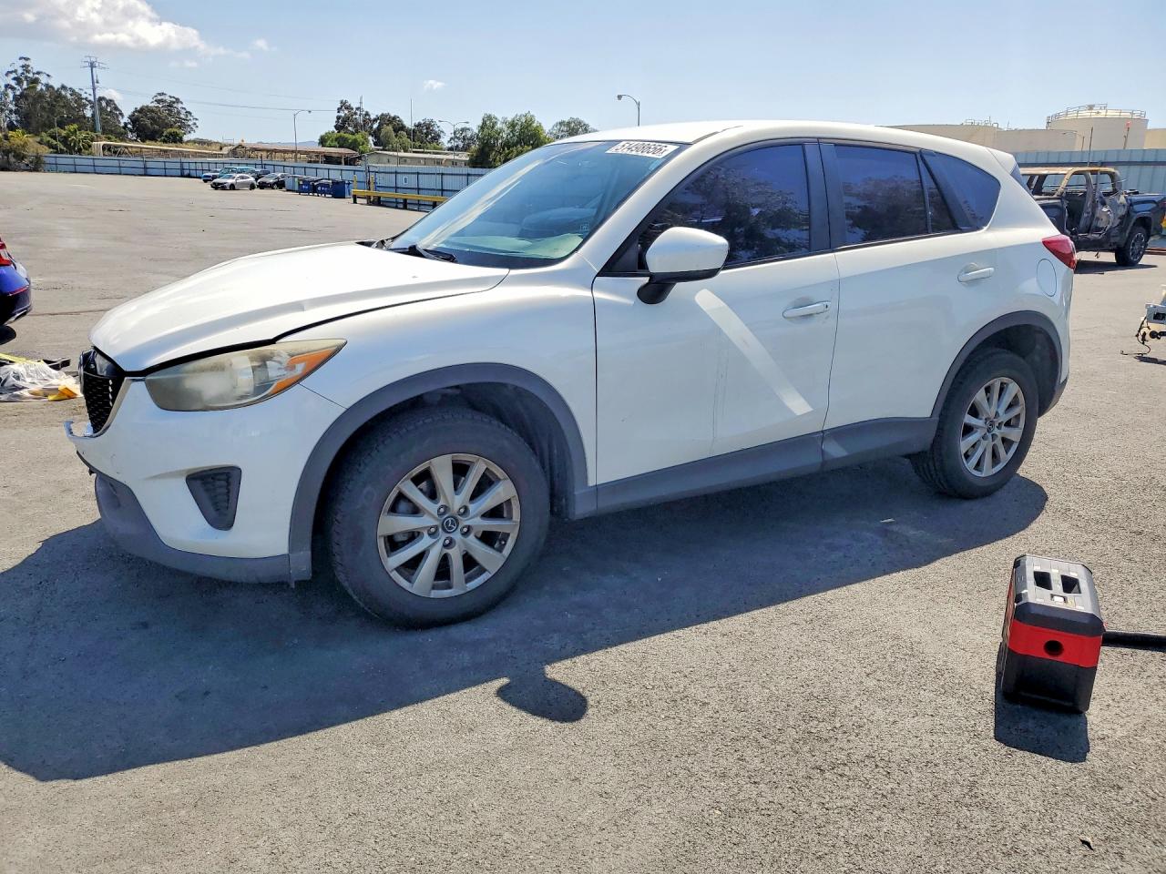 Salvage Mazda Cx Image