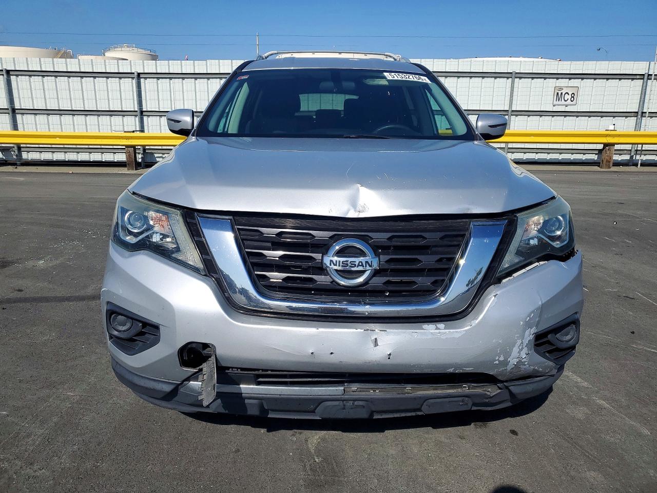 Nissan Pathfinder S