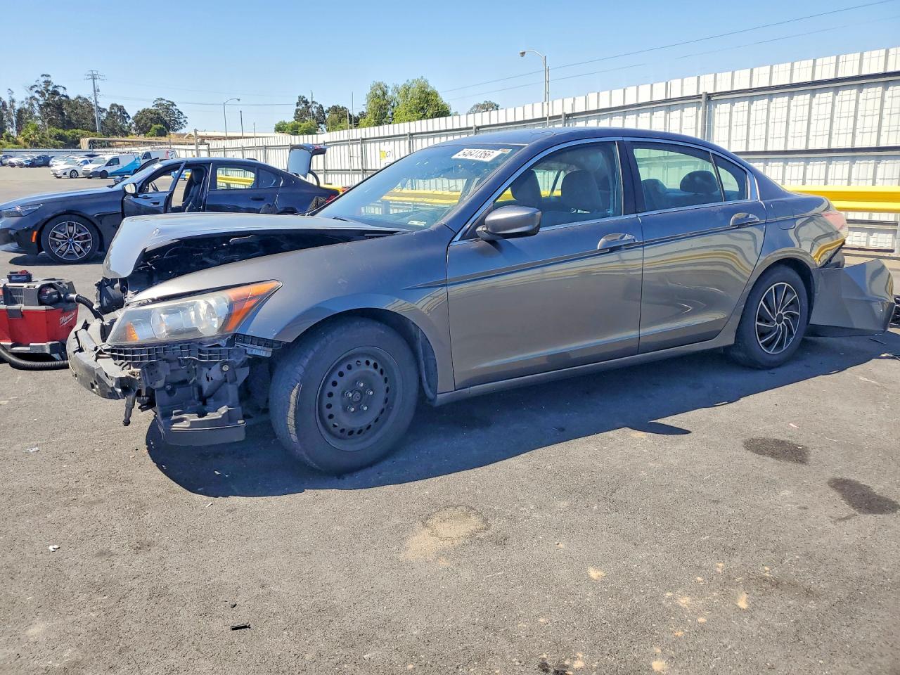 Salvage Honda Accord Image