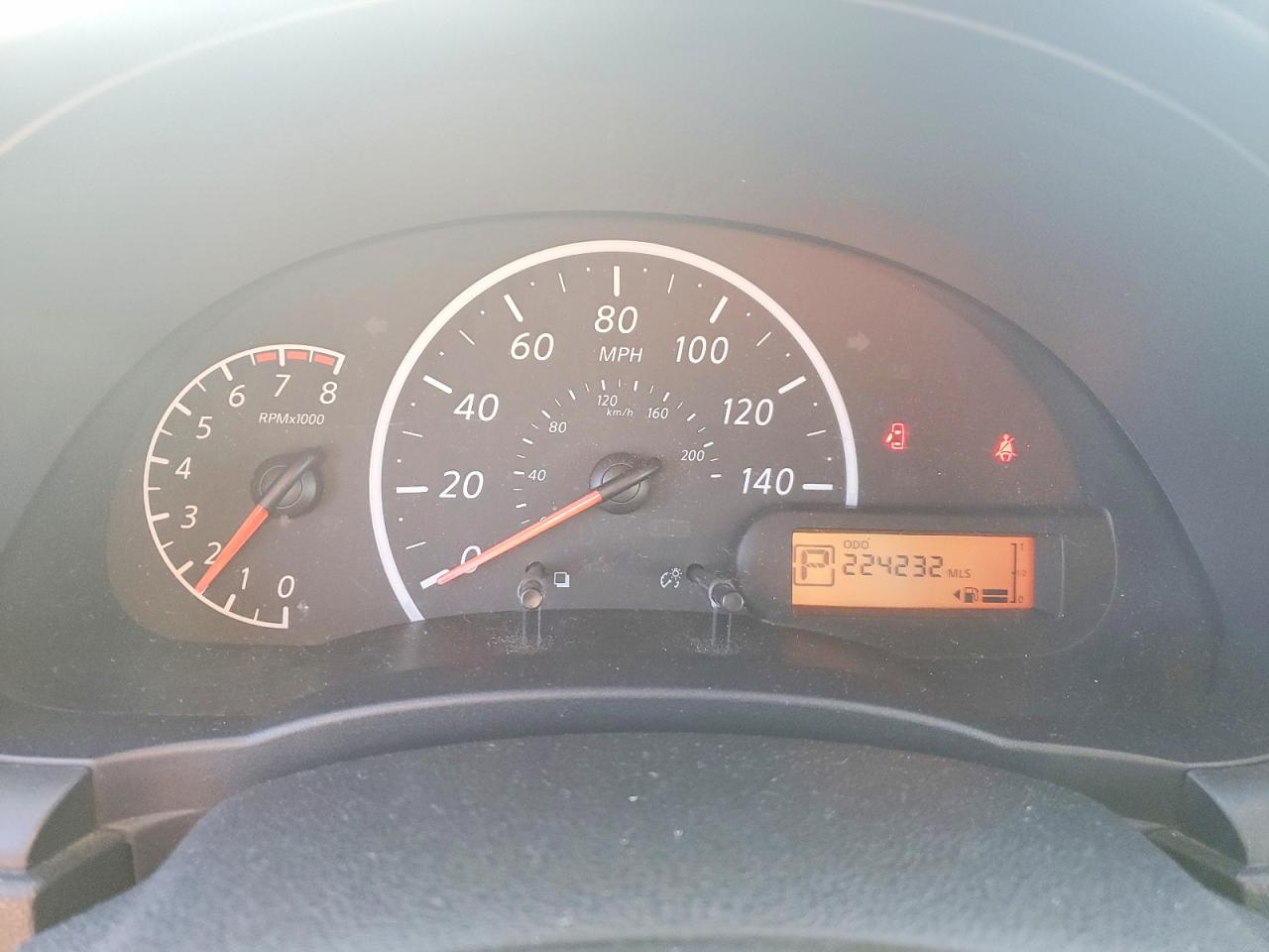 Nissan Versa 1.6 S