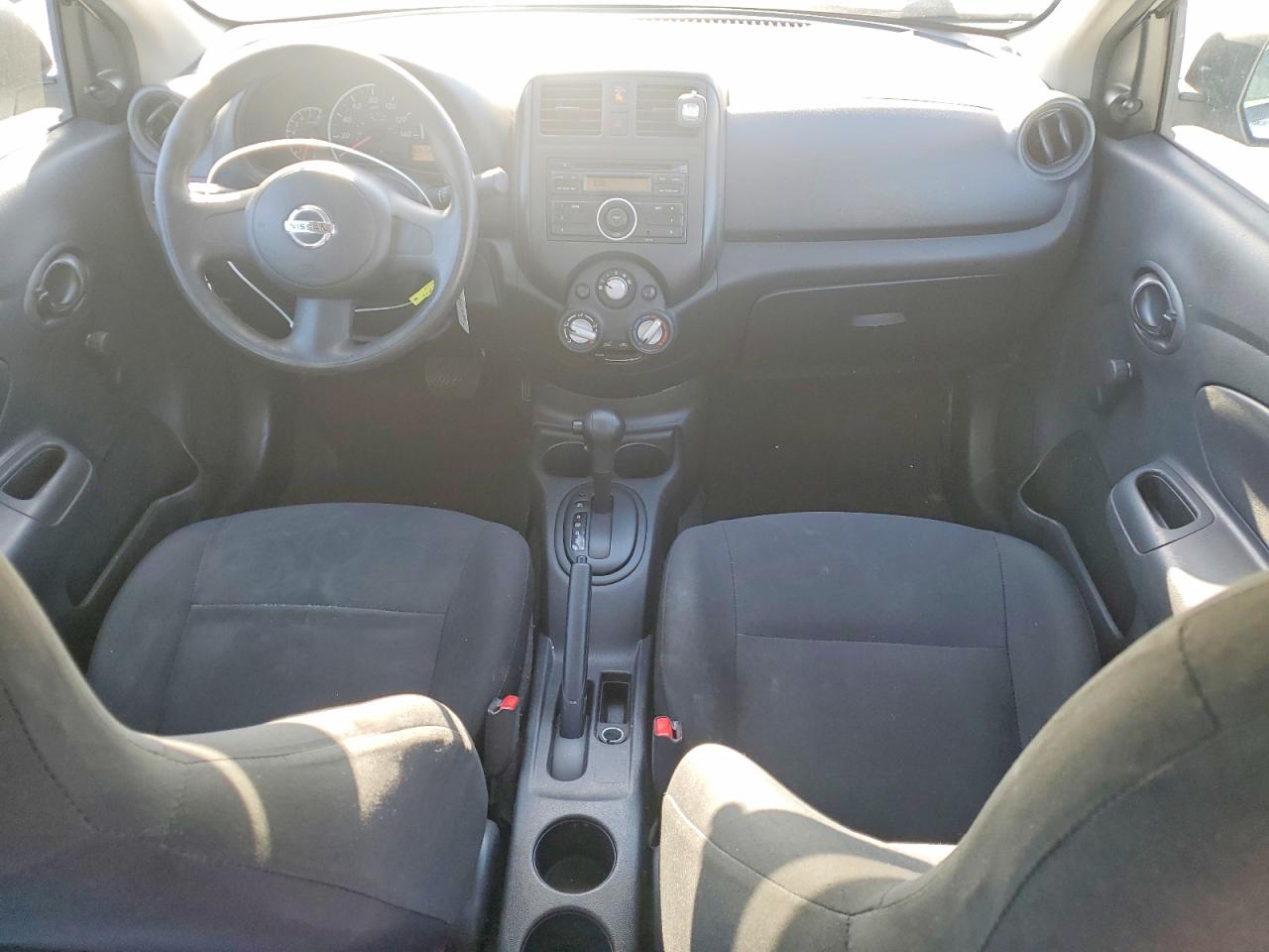 Nissan Versa 1.6 S