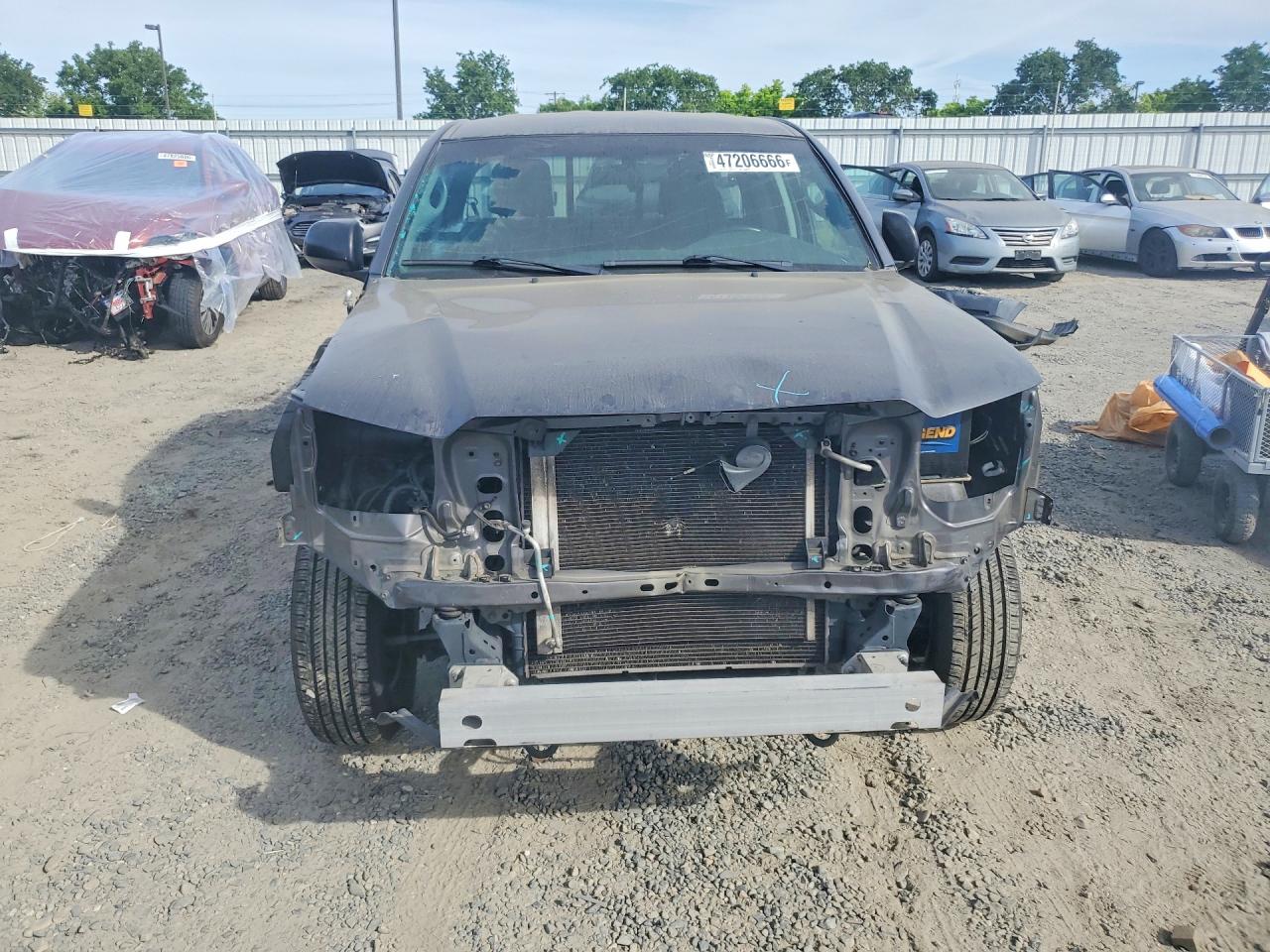 Toyota Tacoma Base
