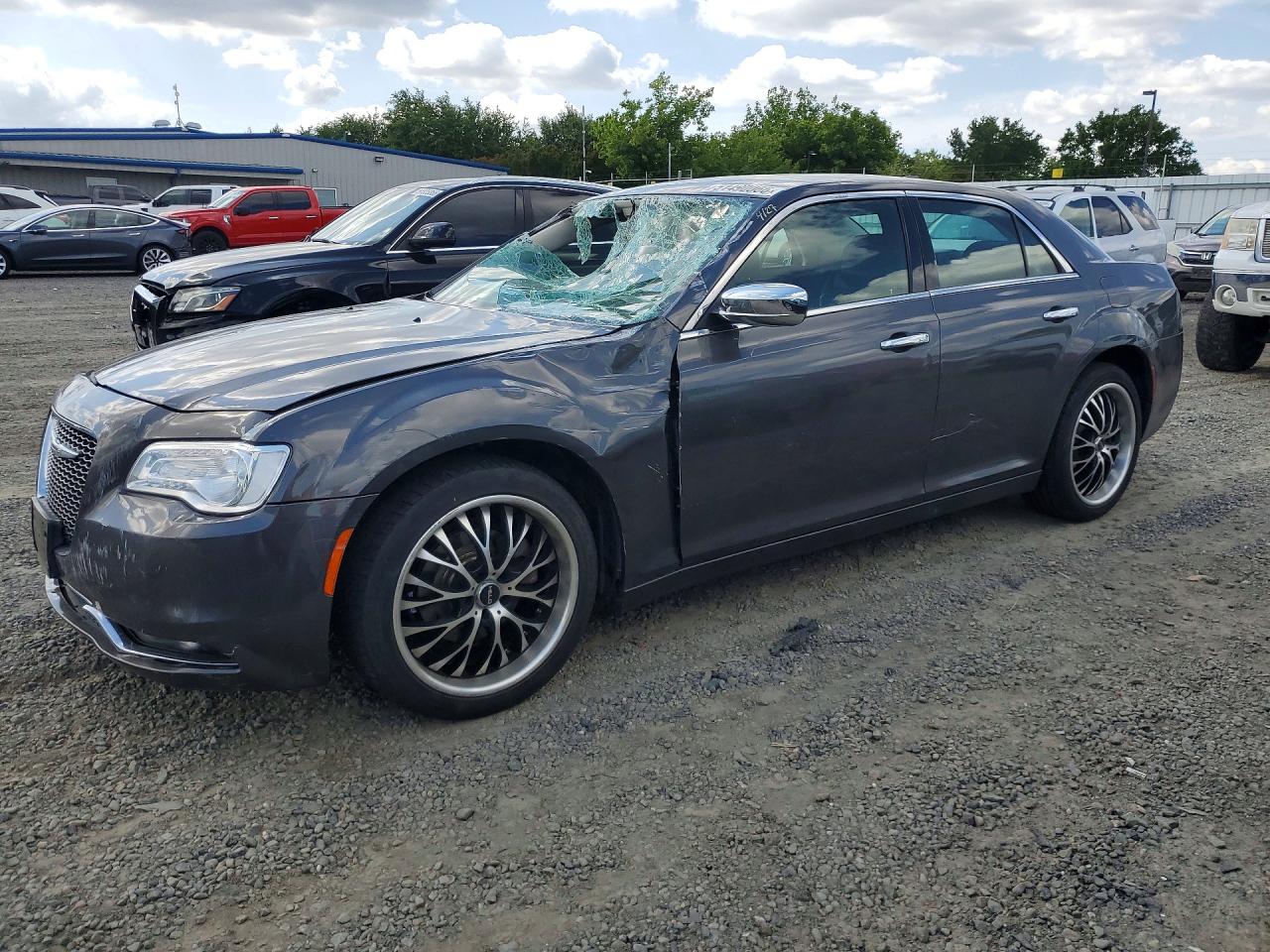 Salvage Chrysler 300 Image