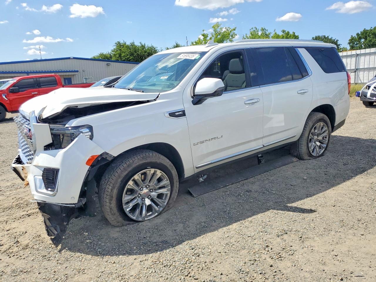 Salvage GMC Yukon Image