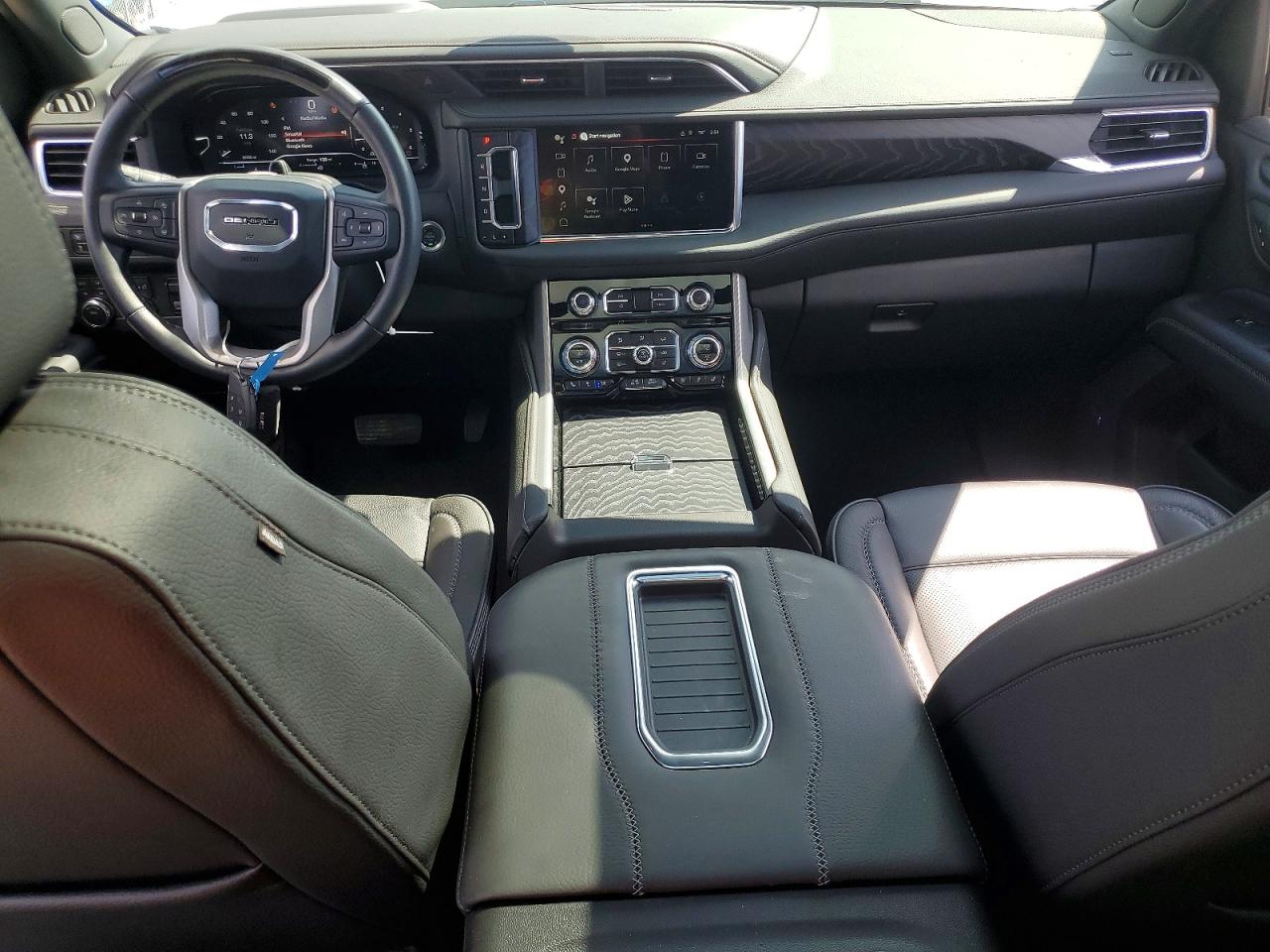 GMC Yukon Denali