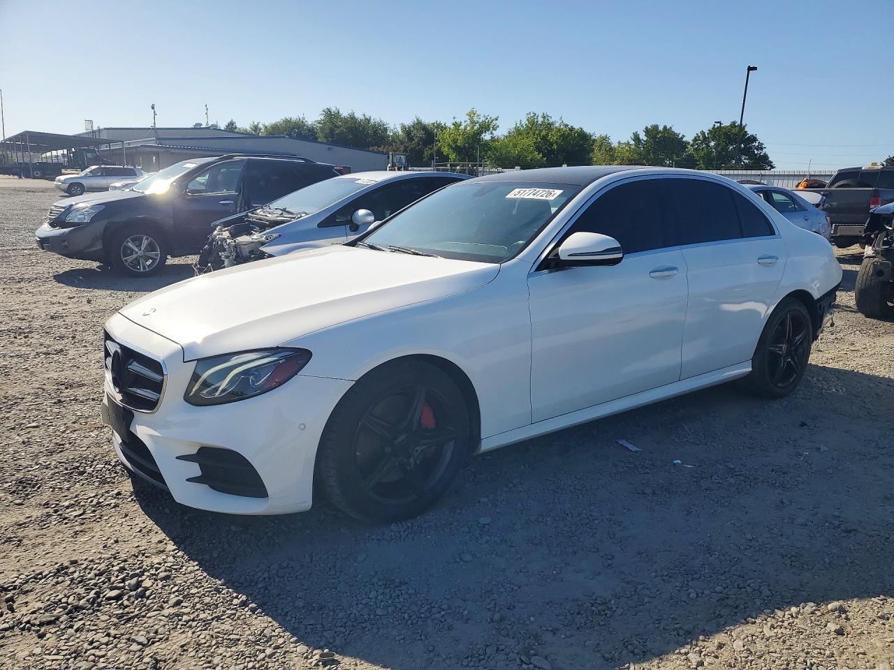 Salvage Mercedes-Benz E-Class Image