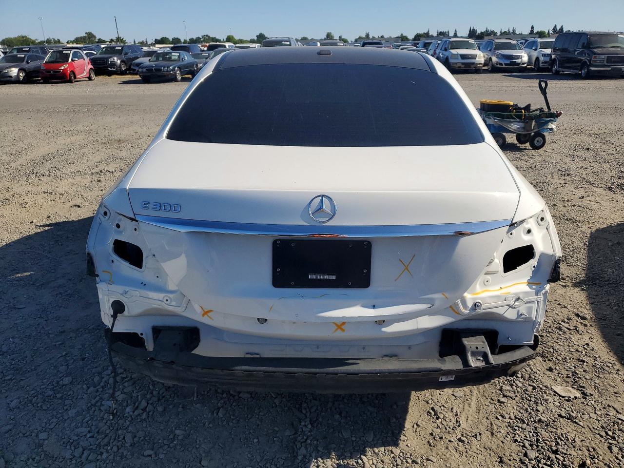 Mercedes-Benz E-Class 300