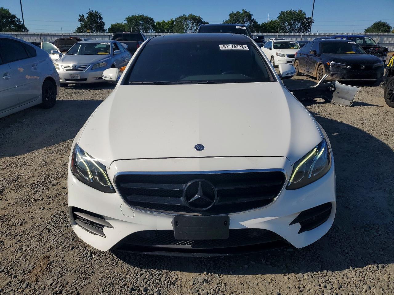Mercedes-Benz E-Class 300