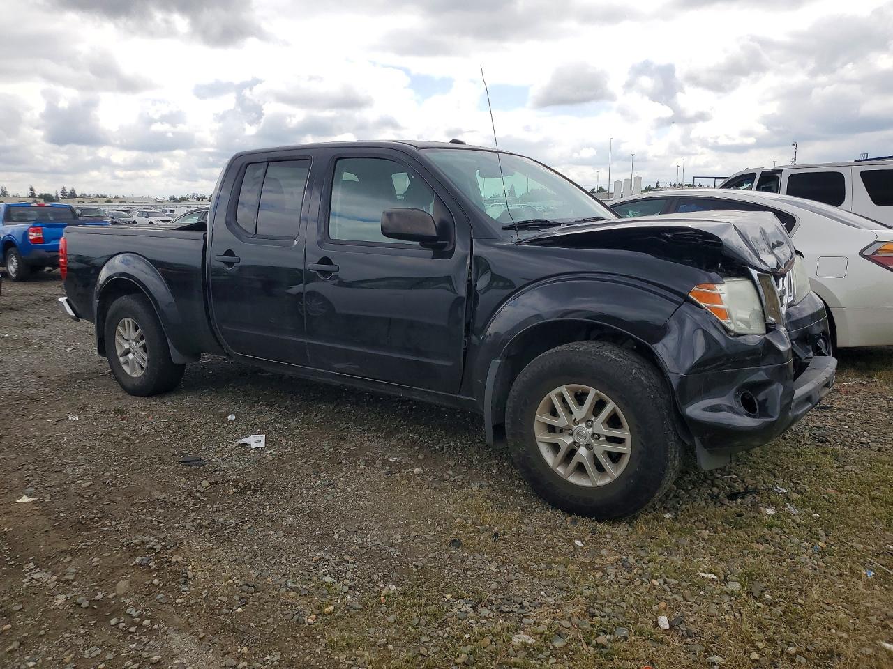 Nissan Frontier Sv