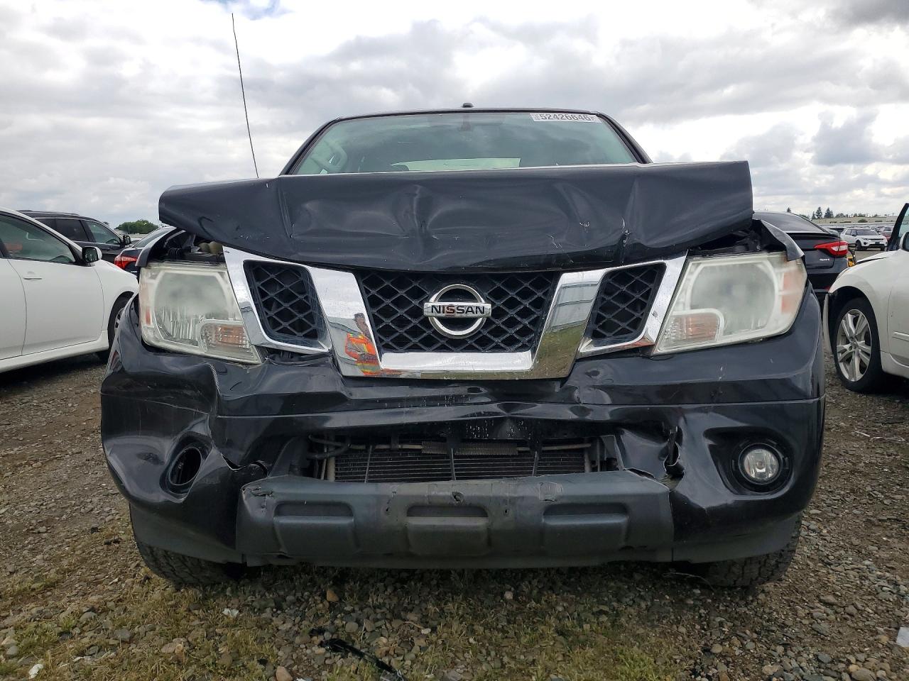 Nissan Frontier Sv