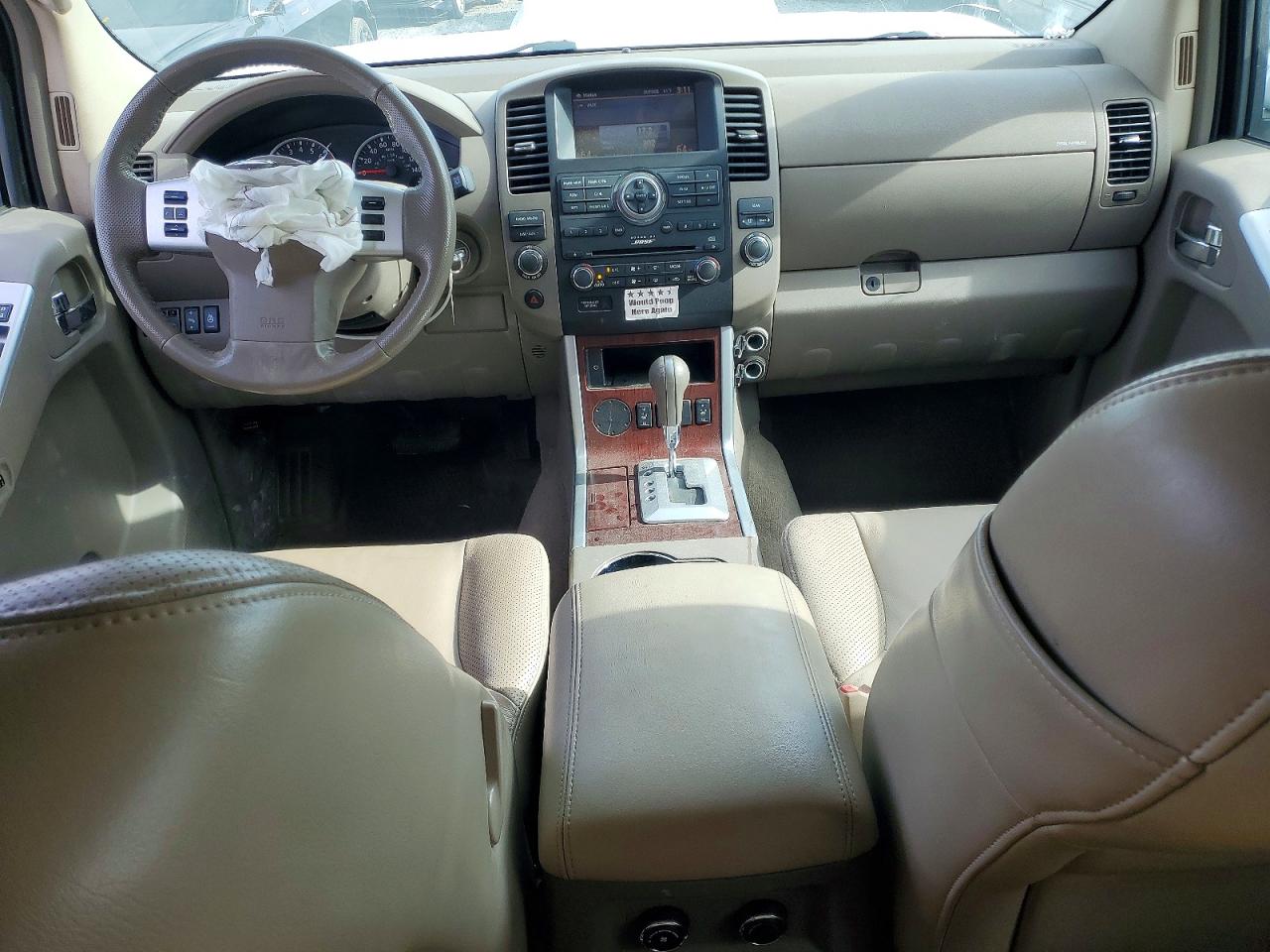 Nissan Pathfinder S Fe+