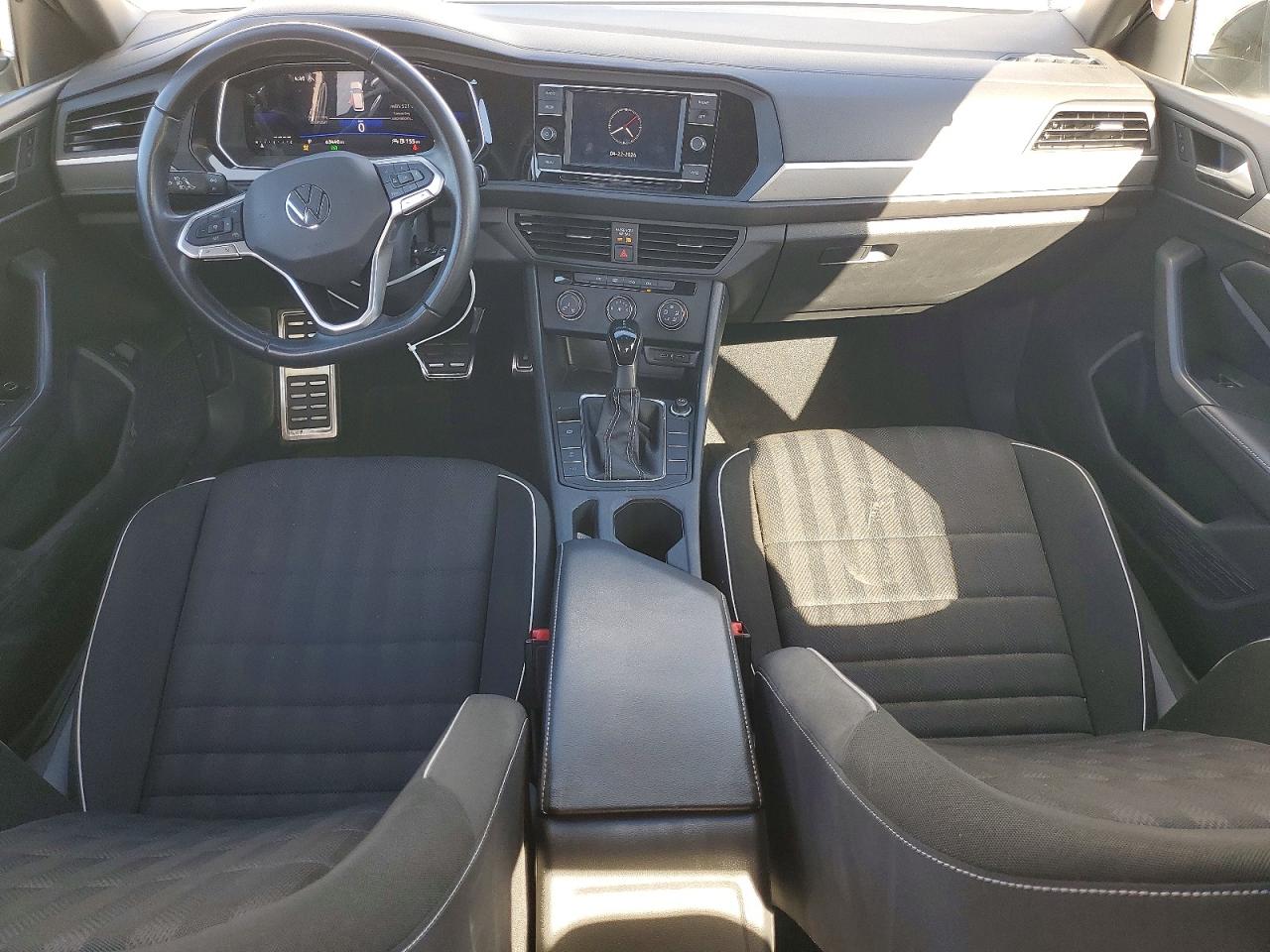 Volkswagen Jetta Sport