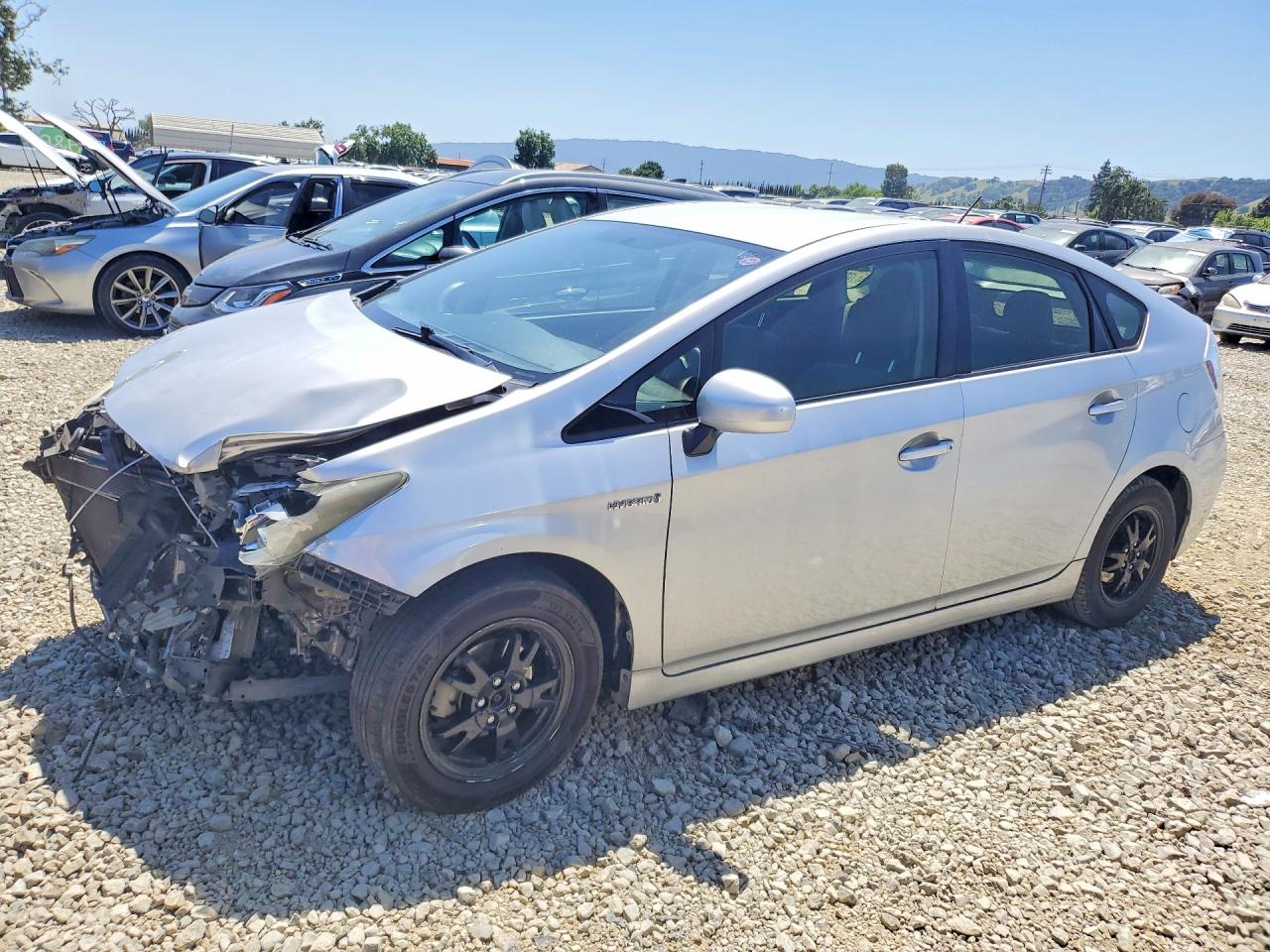Salvage Toyota Prius Image
