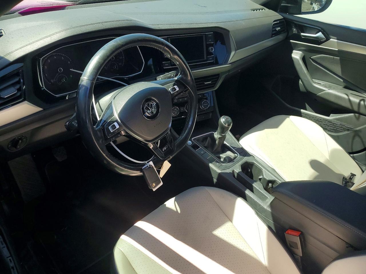 Volkswagen Jetta S