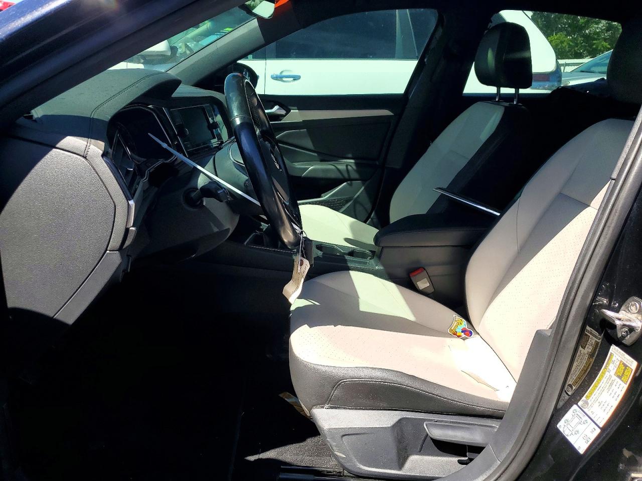 Volkswagen Jetta S