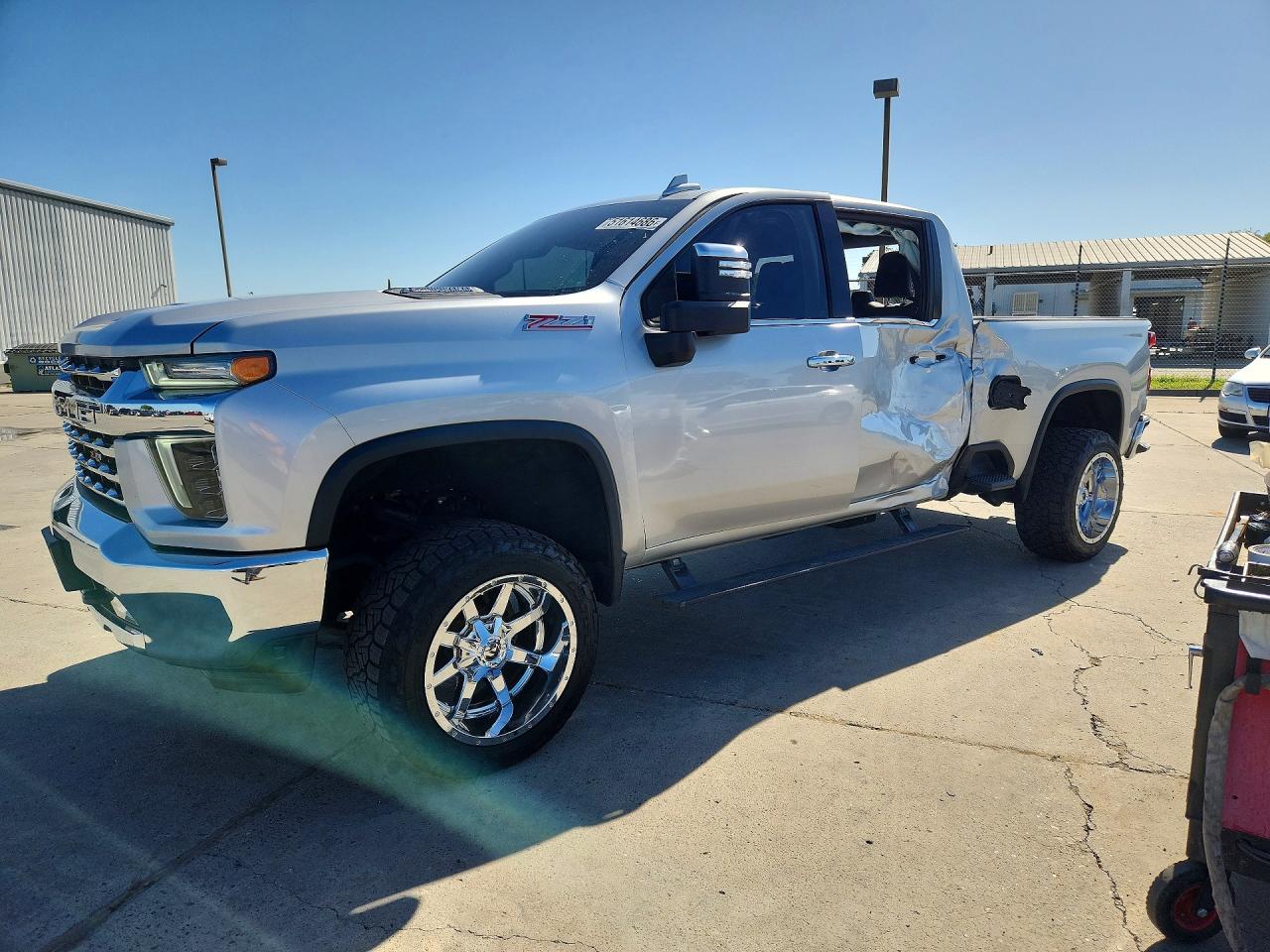 Salvage Chevrolet Silverado Image
