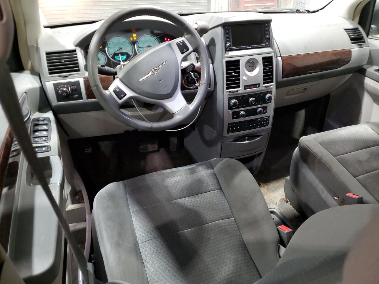 Chrysler Minivan Touring