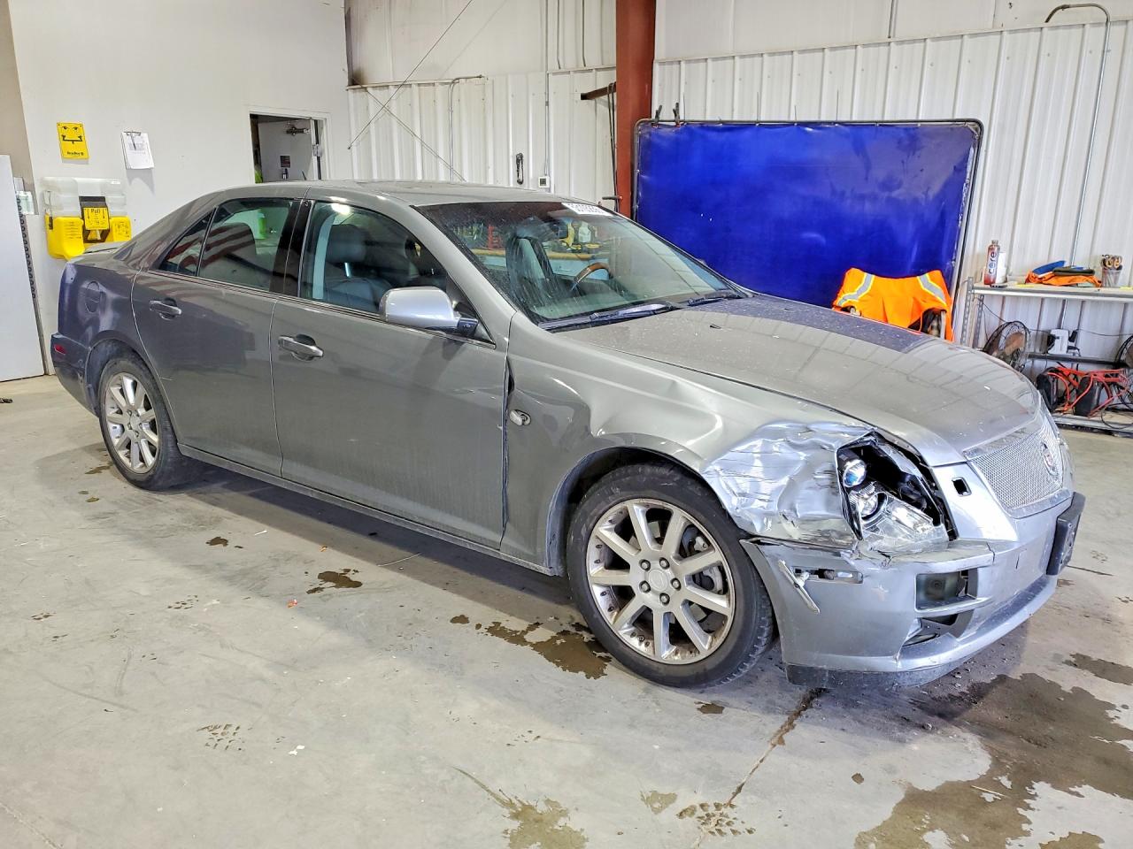 Cadillac STS