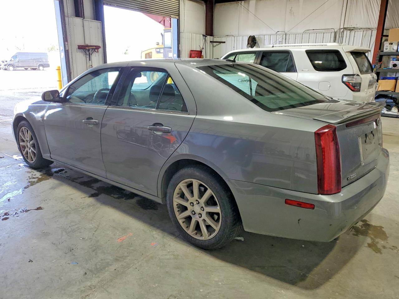 Cadillac STS