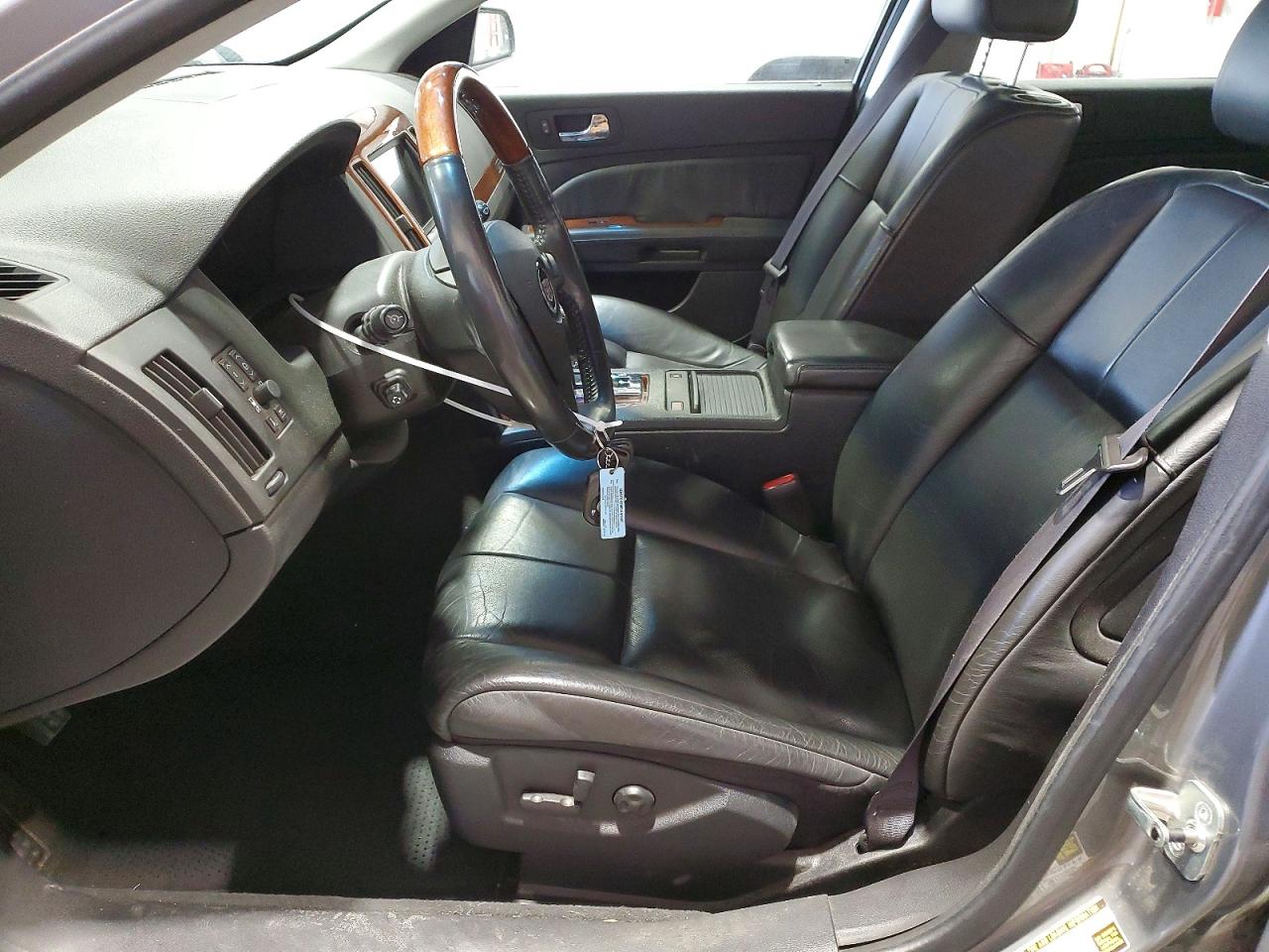 Cadillac STS